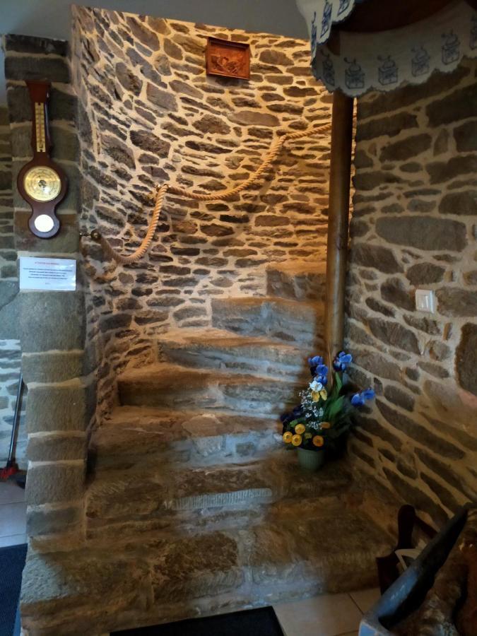 La Petite Maison Bleue Lopérec エクステリア 写真
